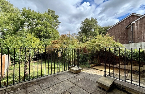 3 bedroom house for sale - Chase Avenue, Charlton Kings, Cheltenham, Gloucestershire, GL52 - Property View 2