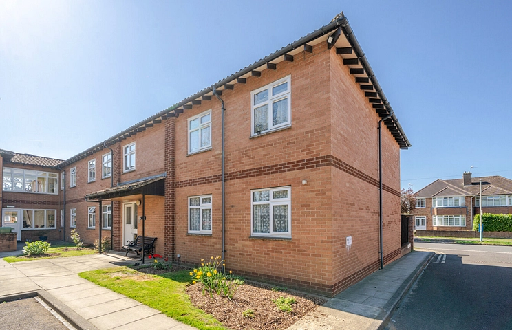 2 bedroom apartment for sale - Welland Court, Welland Lodge Road, Cheltenham, Gloucestershire, GL52 - Property View 1