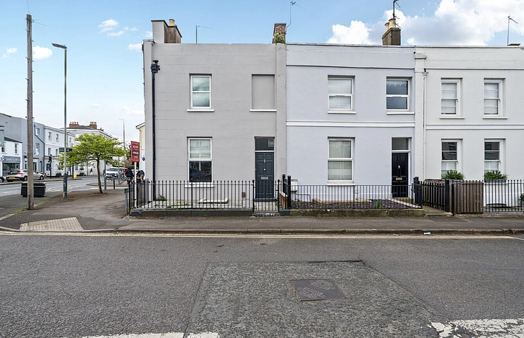 3 bedroom house for sale - Fairview Road, Cheltenham, Gloucestershire, GL52 - Property View 1