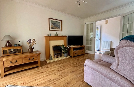 2 bedroom bungalow for sale - Campden Road, Benhall, Cheltenham, Gloucestershire, GL51 - Property View 2