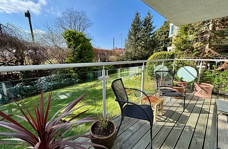 2 bedroom apartment for sale - West Approach Drive, Pittville, Cheltenham, Gloucestershire, GL52 - Property View 3