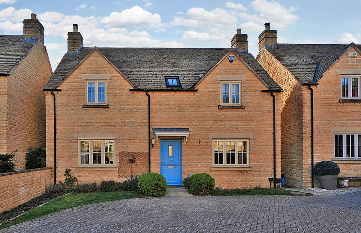 4 bedroom house for sale - Jubilee Mews, Andoversford, Cheltenham, Gloucestershire, GL54 - Property View 1