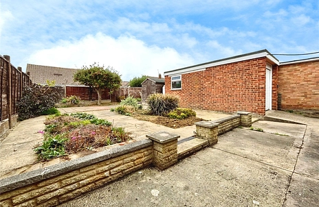 3 bedroom house for sale - Springbank Drive, Cheltenham, Gloucestershire, GL51 - Property View 2