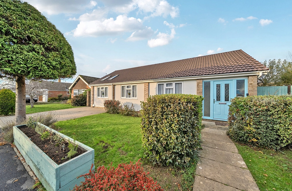 3 bedroom bungalow for sale - Highland Road, Cheltenham, Gloucestershire, GL53 - Property View 1