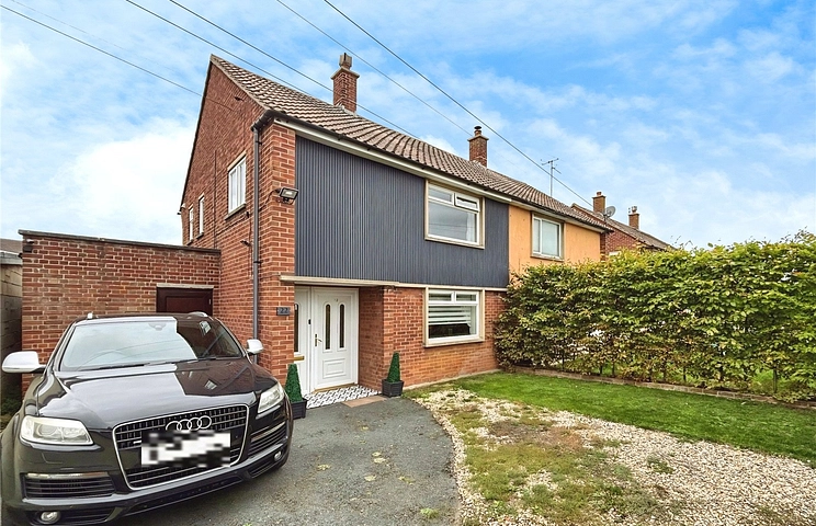 3 bedroom house for sale - Winterbotham Road, Hesters Way, Cheltenham, Gloucestershire, GL51 - Property View 1