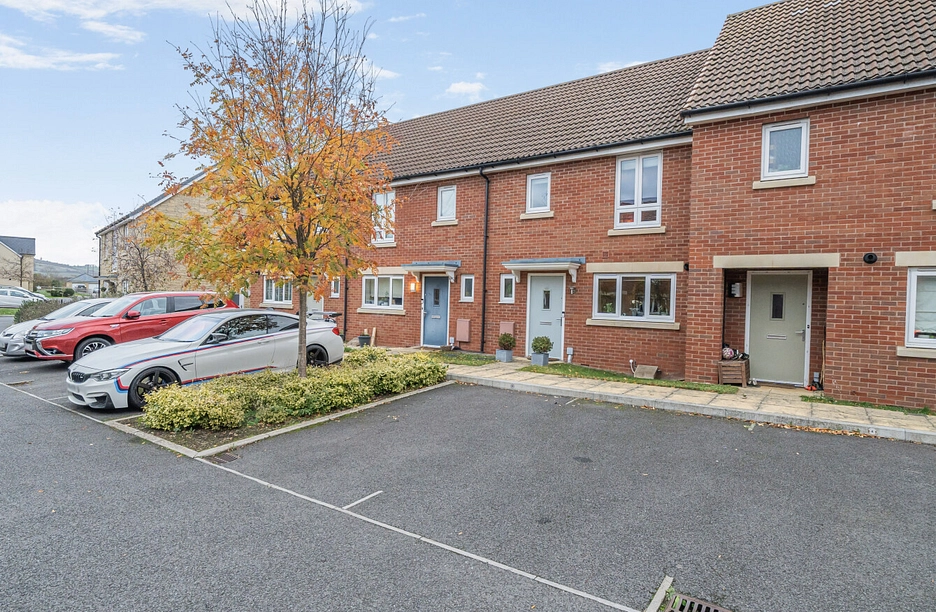 2 bedroom house for sale - Plough Square, Bishops Cleeve, Cheltenham, Gloucestershire, GL52 - Property View 1