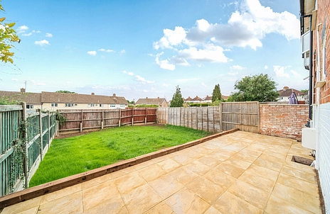 2 bedroom house for sale - Clarence Road, Tewkesbury, Gloucestershire, GL20 - Property View 2